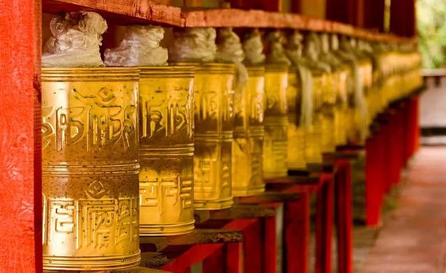 China Travel—The History of Tibet