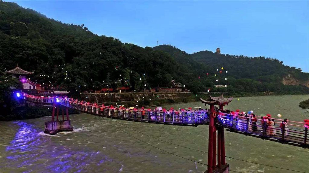 Travel to Chengdu, China—Dujiangyan Scenic Area: Experience the Miracle and Charm of a Millennium-Old Water Conservancy Project