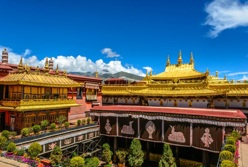 Traveling to China—How to Visit Tibet for the First Time?